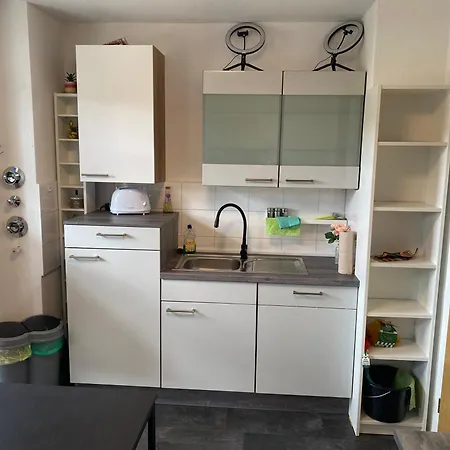 Wieko Leibnizstr. H1, 2.og Links *