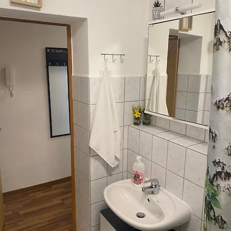 Апартаменты Wieko Leibnizstr. H1, 2.og Links